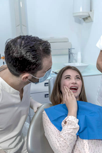 Best Broken or Chipped Tooth Repair in Elmwood Place, OH