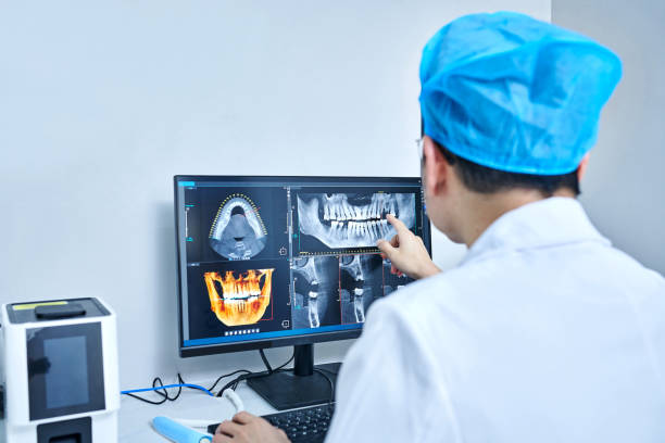 Best Emergency Cosmetic Dentistry (e.g., broken veneers) in Elmwood Place, OH